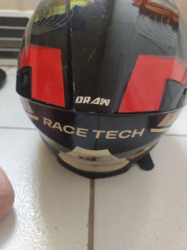 Capacete Race tech tamanho 60 semi novo hj só 250 reais