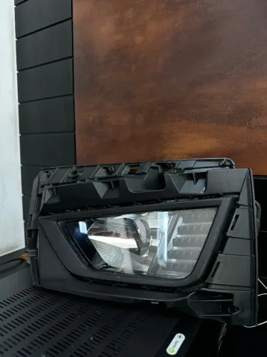 Farol de milha polo 2020 lado direto