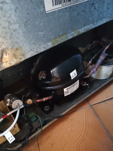 Geladeira GE Inox 410 Litros - Para Conserto ou Retirada de Peças