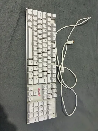 Teclado Mecânico Gamer Redragon Mitra Lunar RGB Switch K551W-RGB
