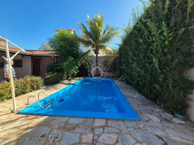 CASA COM 4 DORMITORIOS E PISCINA NA VILA SOBRINHO