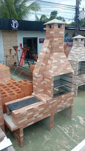 Churrasqueira grande com fogão a lenha
