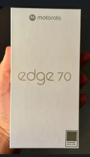 Motorola Edge 70 256GB Bronze Green LACRADO (Nota fiscal em meu nome)