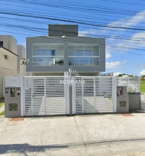Casa para locação no Campeche: 3 dormitórios, suíte, jacuzzi, terraço e 4 vagas