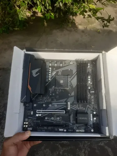 B550 AORUS ELITE LEIA DESCRIÇAO