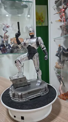 Robocop Regular Iron Studios