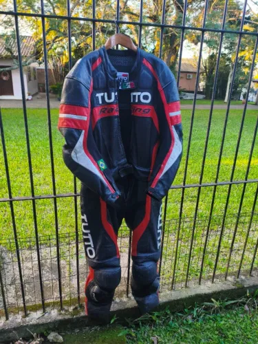 Macacão de couro para moto marca Tutto Moto TAM 54 - duas peças
