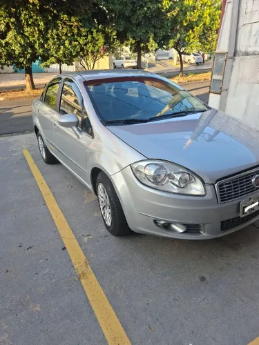 Fiat Linea LX 1.9/ 1.8 Flex 16V 4P 2010