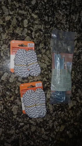 ESTACA E CORDA PARA BARRACA DE CAMPING