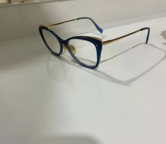 Óculos Ana Hickmann - Azul e dourado.