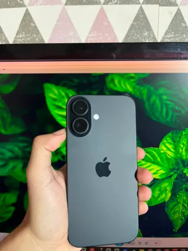 iPhone 16 3 meses de uso