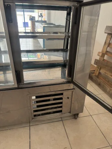 Balcão refrigerado seminovo