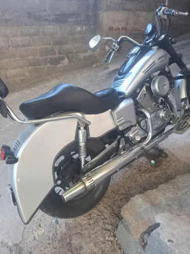 Moto vblade costumizada sandaw