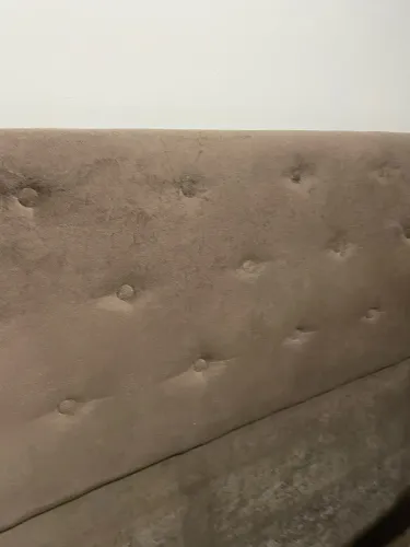 Cabeceira de cama  marrom sued capitonê 