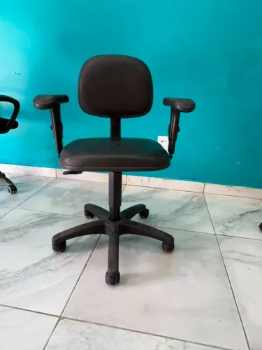 CADEIRA GIRATORIA