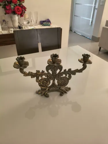 Candelabros de bronze maciço