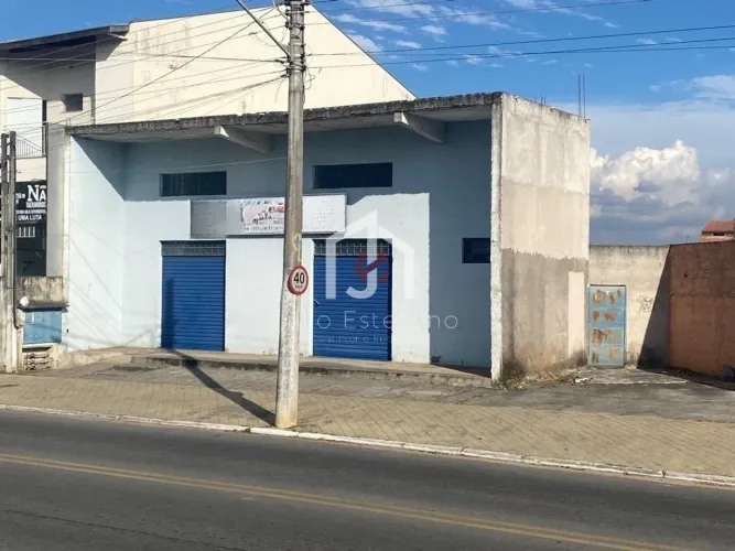 Ponto Comercial c/ 250,31m² no Centro em Tremembé