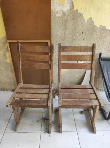 CADEIRAS DE MADEIRA