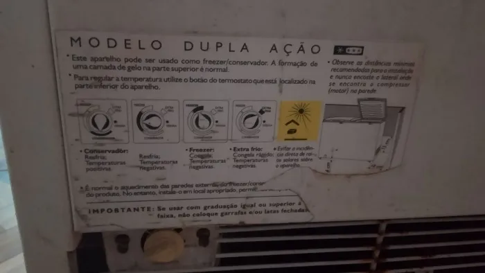 Freezer de uma porta marca Eletrolux dupla ação funcionando 100%