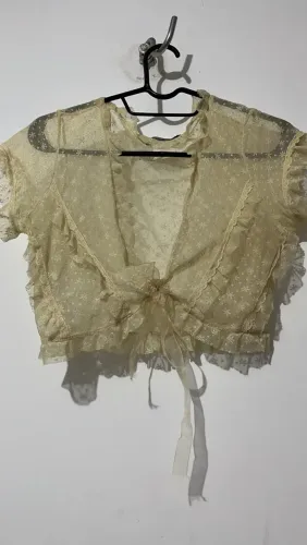 Bolero de renda