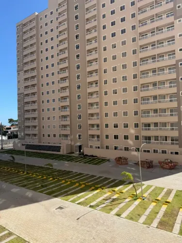 APARTAMENTP COM VARANDA E DOIS BANHEIROS