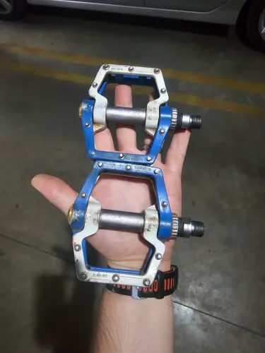 Pedal plataforma rolamentado