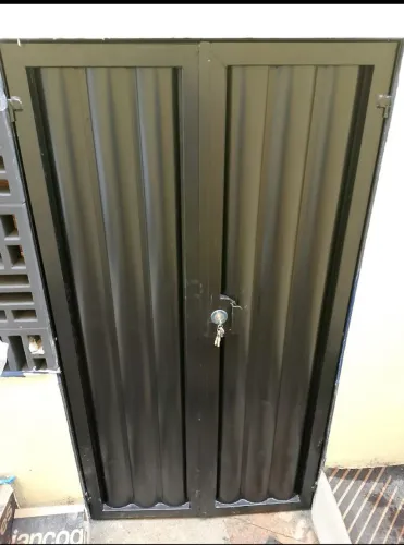 Fabricação de portão em aço carbono (ferro)