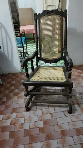 Cadeira de madeira vintage