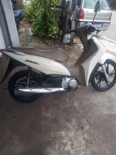 OPORTUNIDADE! MOTO ECONÔMICA E CONSERVADA ?