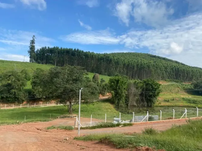 Atibaia te espera! Terrenos 500m² em área super valorizada! Construa seu novo lar