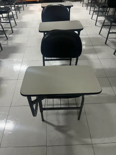 Cadeira escolar 