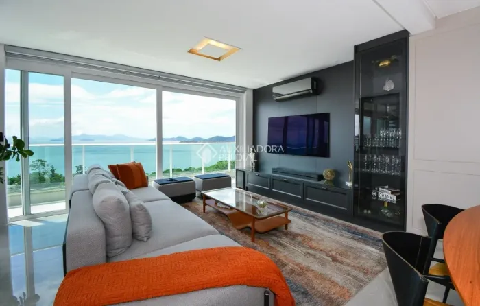 Cobertura de Luxo com Vista Panorâmica Incrível para a Beira Mar Norte