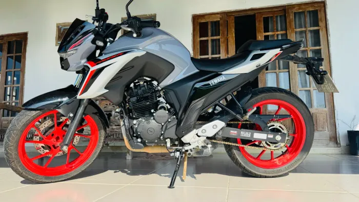Nova FAZER FZ 25 ano 2026
