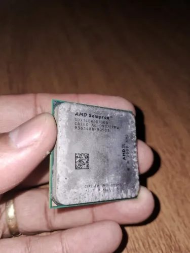 Processador AMD Sempron 140 Leia o Anúncio