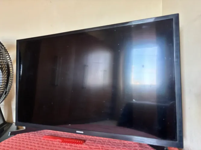 Vende se televisão 32 polegadas