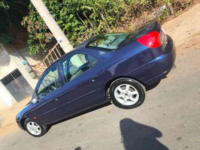 Ford Mondeo GLX 2.0 4P E 5P 1997