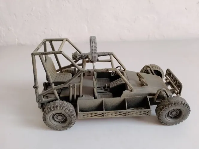 Comandos em Ação Buggy Peacekeepers escala 3,75 *possui detalhe (colado).