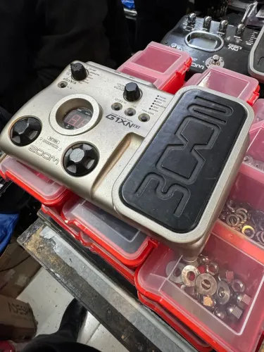 Pedaleira de guitarra Zoom G1X