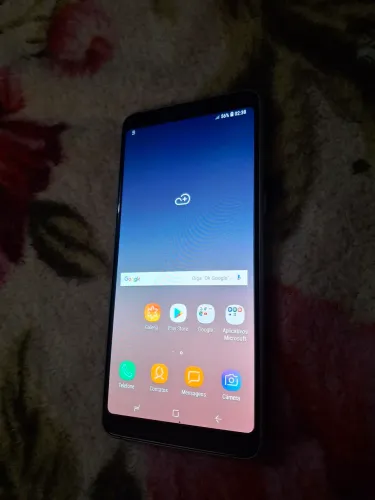 Vendo Samsung A8+ 64GB biometria ok todo original livre pra teste
