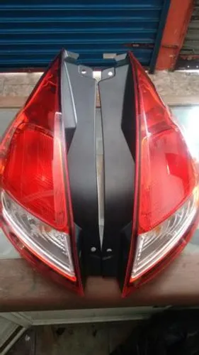 Lanterna new fiesta hatch