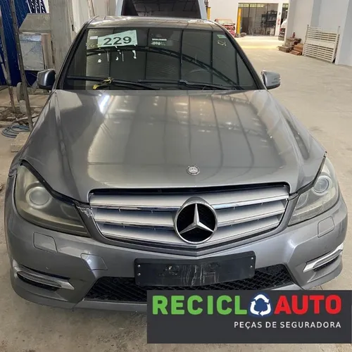 Sucata de Mercedes c200/250