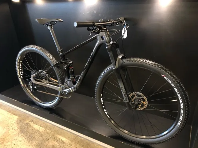 BIC TSW FULL QUEST CARBON 15.5