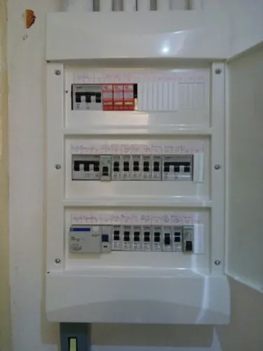 Eletricista na Vila Metalúrgica 
