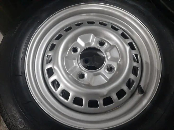 Roda de ferro aro 15 Volkswagen fusca 20 janelas prata 4x130