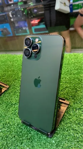 iPhone 13 Pro Max verde