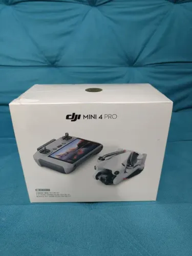 Drone DJI Mini 4 Pro Fly More Combo plus - novo 