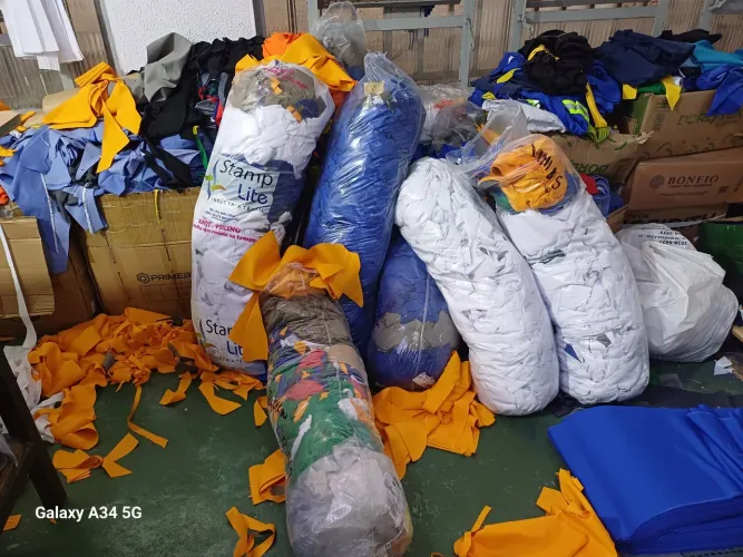 Retalhos de malha e outros tecidos retirar em Taguatinga-DF *