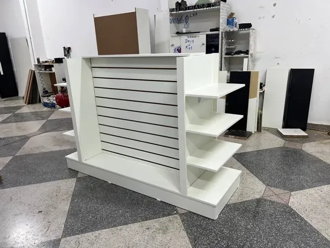 Gondola canaletada c/ prateleira MDF