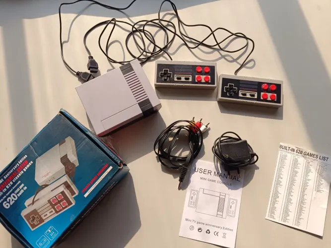 Mini Console c/620 jogos clássicos anos 80 Nes Nintendinho