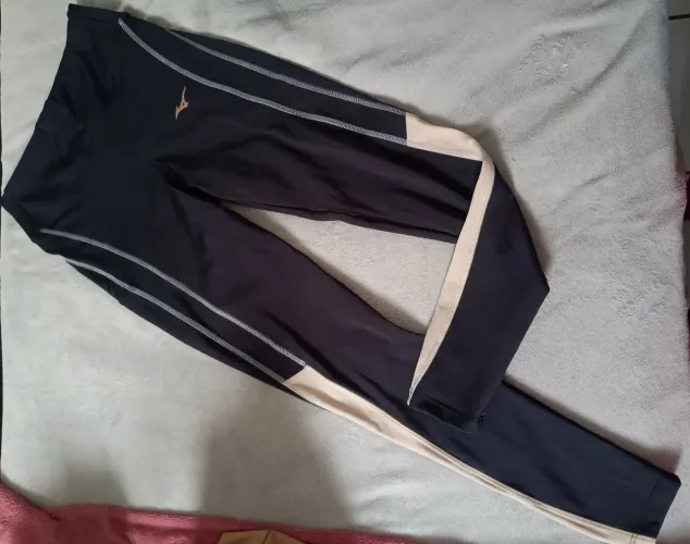 Calça legging Mizuno com bolso na lateral